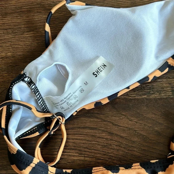 Bundle of 2 SHEIN Animal Print Bikini Tops | Bikini Tops | Swim | Animal Print - Picture 9 of 9